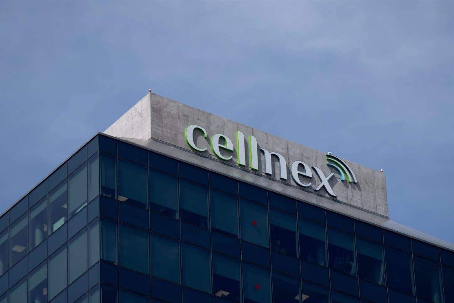 Cellnex amplia pèrdues fins als 418 milions, més del doble que el 2023