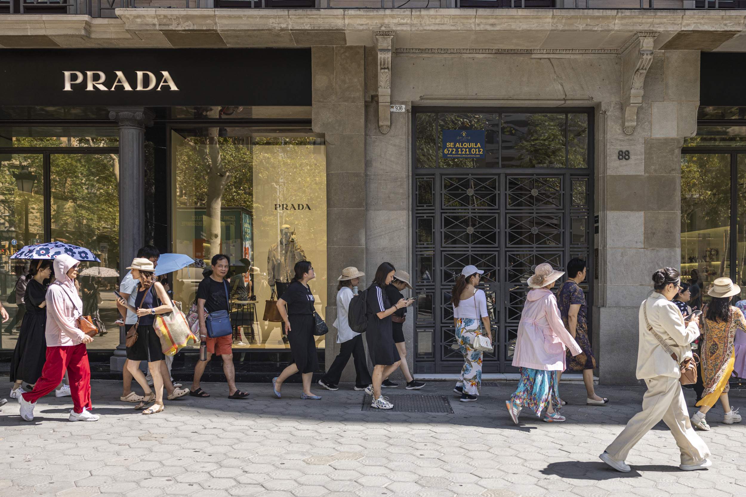 Catalunya registra l'augment més gran de l'atur i Barcelona perd afiliats