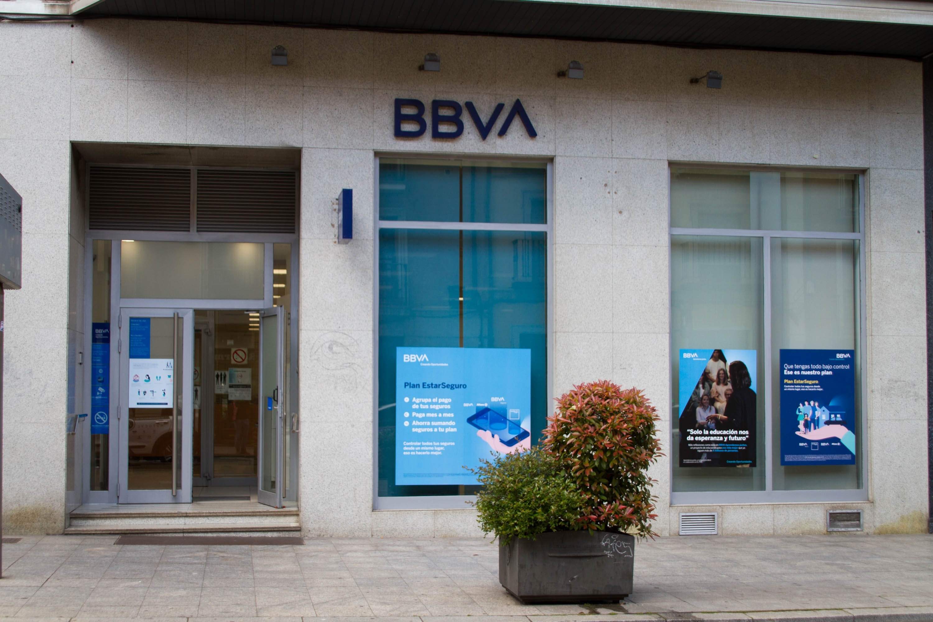 El BBVA es llança a captar nous clients: regala 400 euros per nòmina