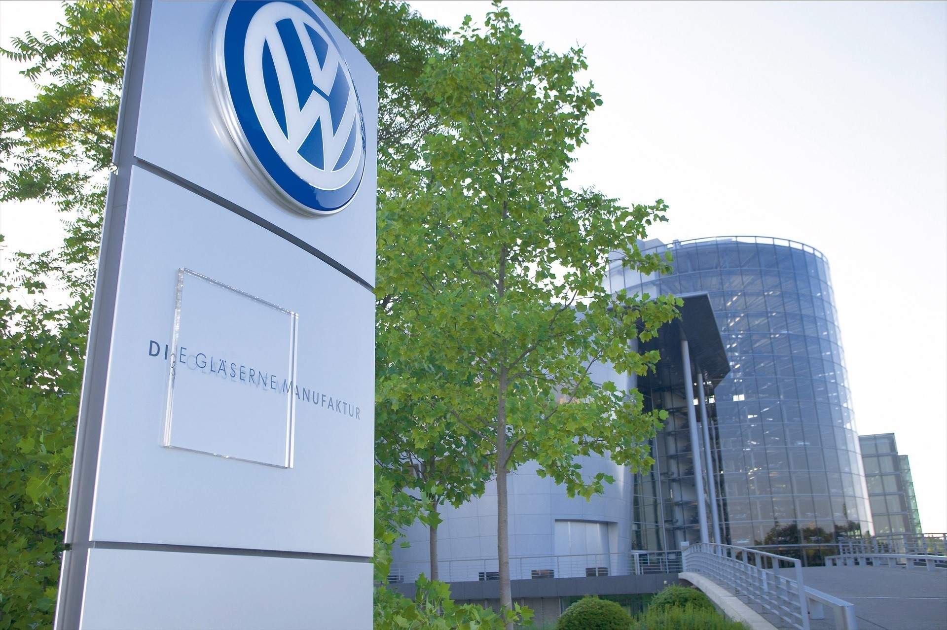 Volkswagen valora cerrar plantas y despidos en Alemania por primera vez en su historia