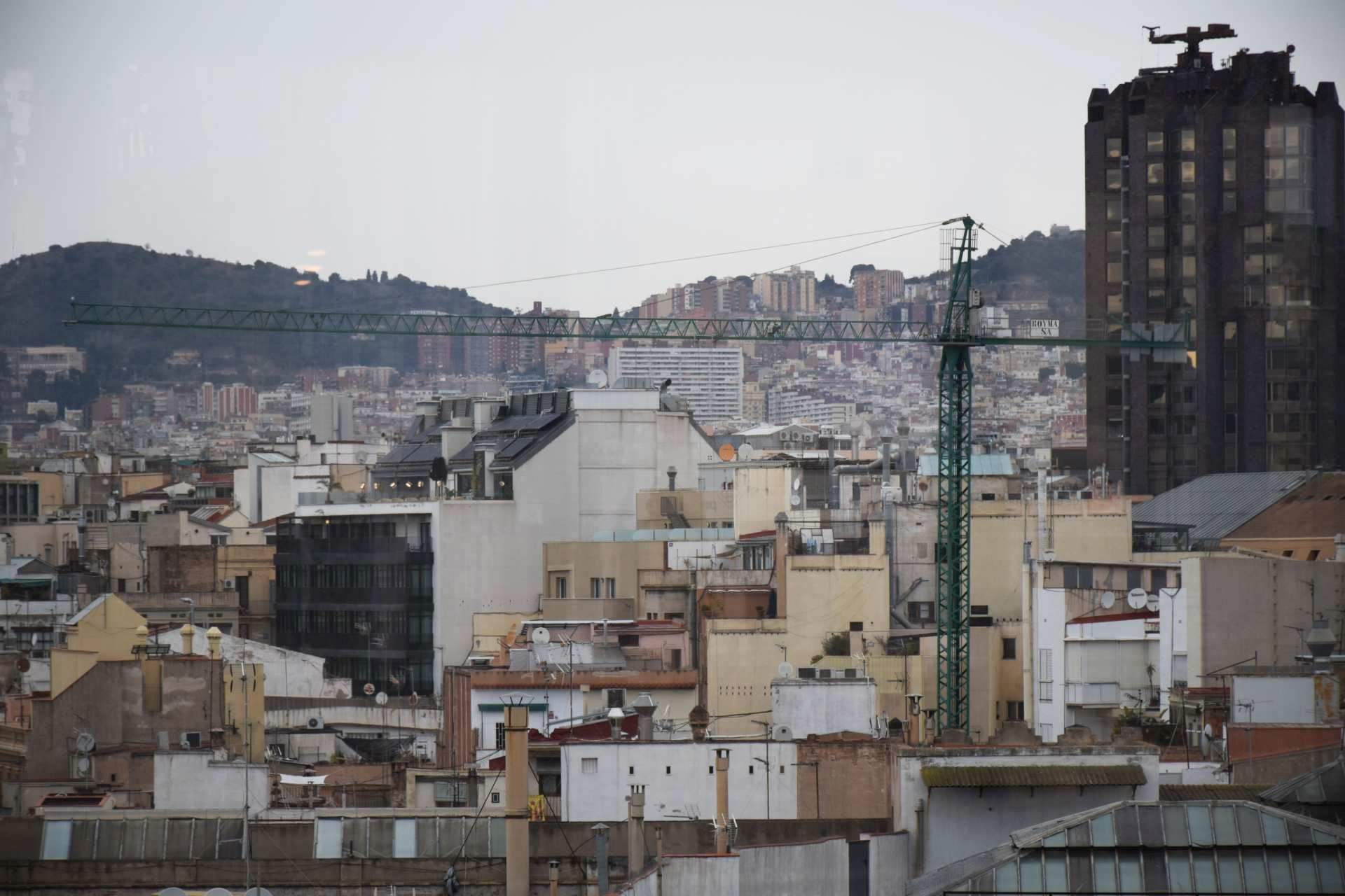 L'eliminació de pisos turístics a Barcelona posa en perill 1.900 milions d'euros