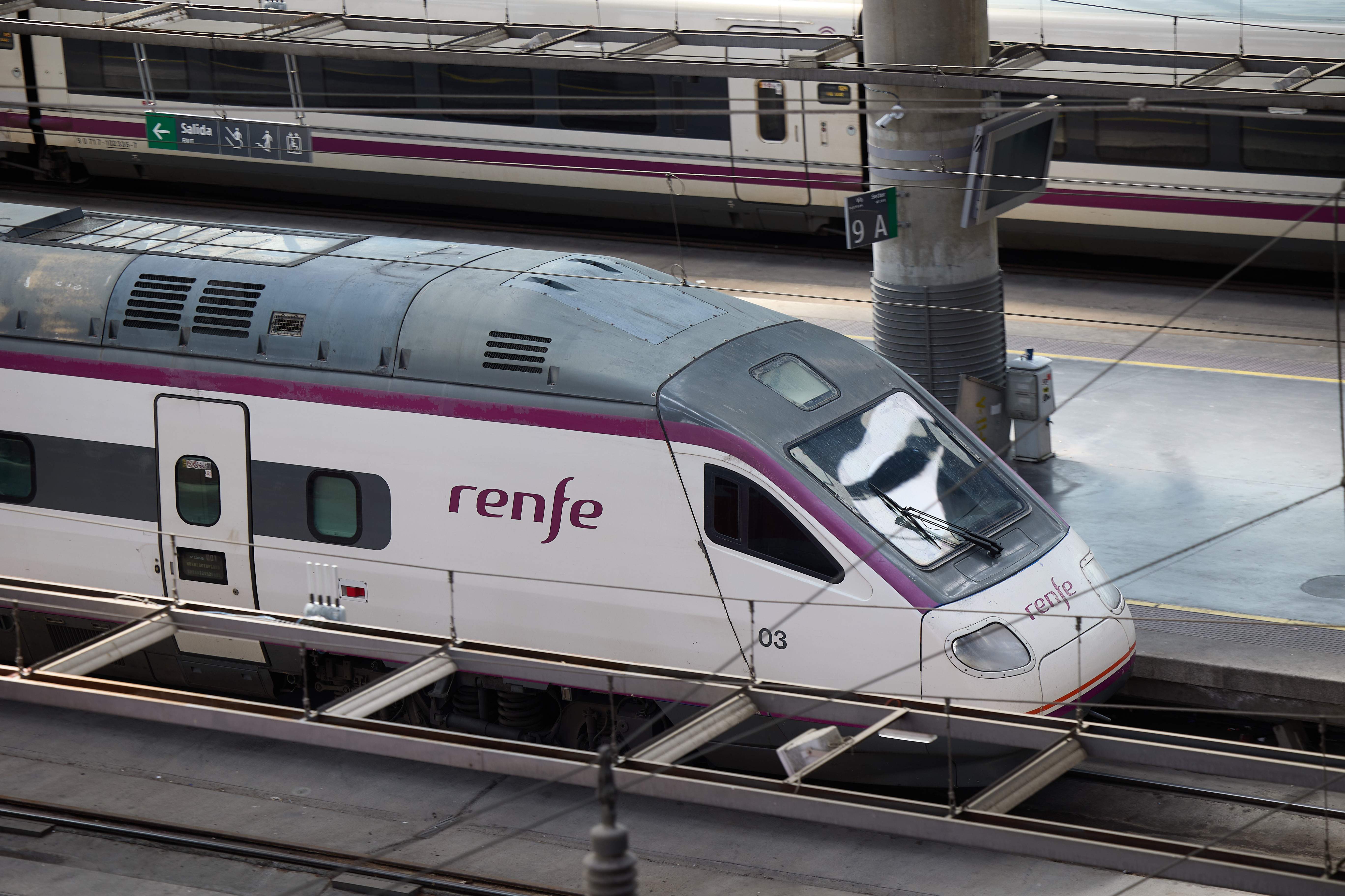 Así funciona la tarjeta de Renfe que permite viajar gratis si tienes más de 60 años