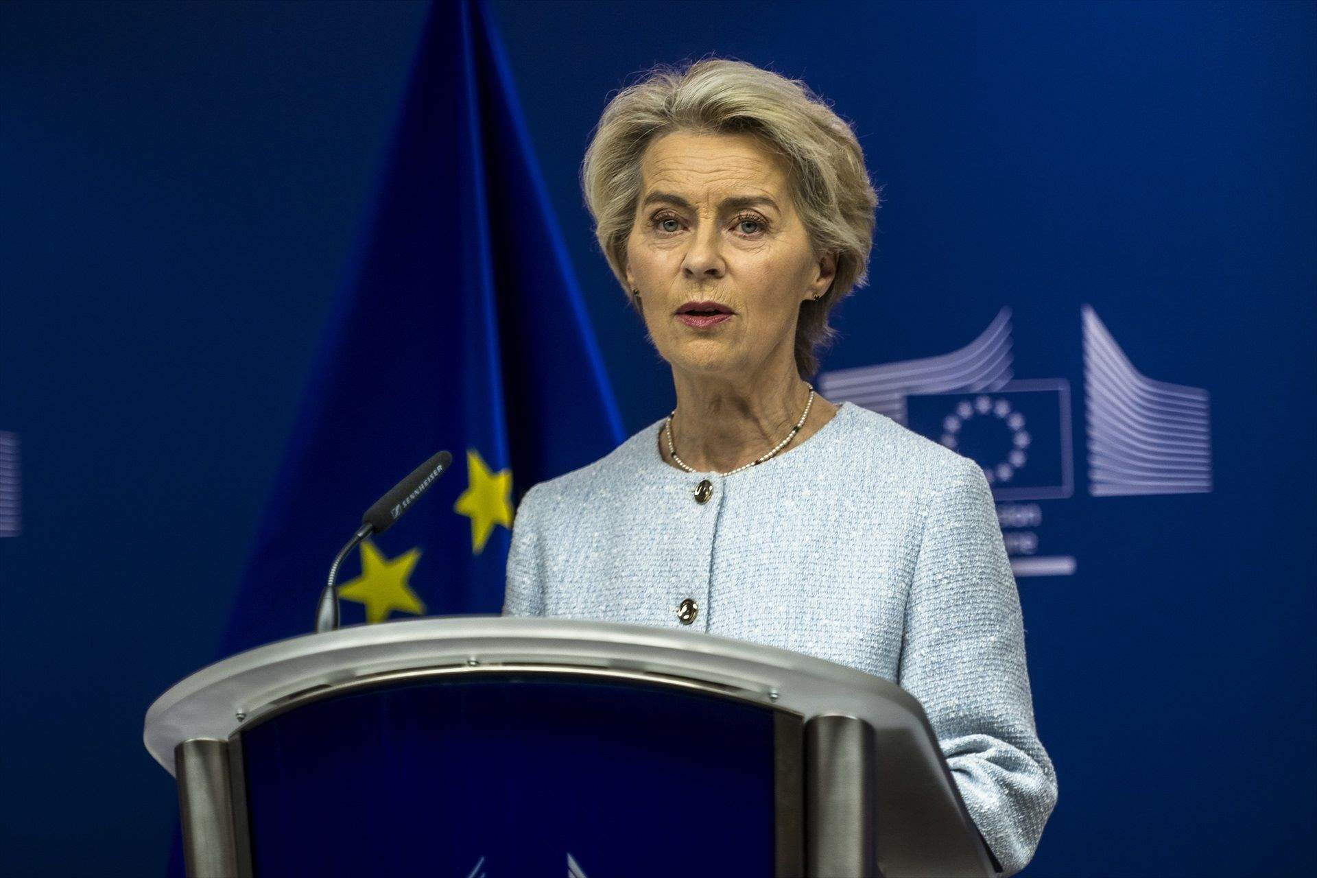 presidenta comision europea ursula von der leyen