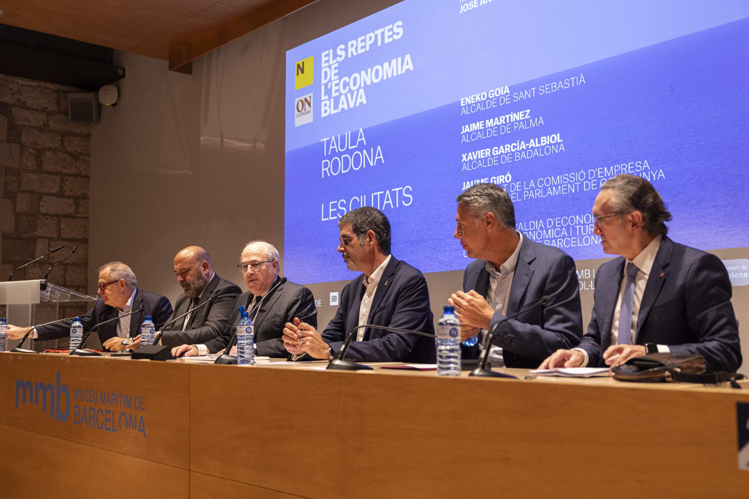 Les ciutats lliguen complicitats per fomentar l'economia blava i la gestió del turisme