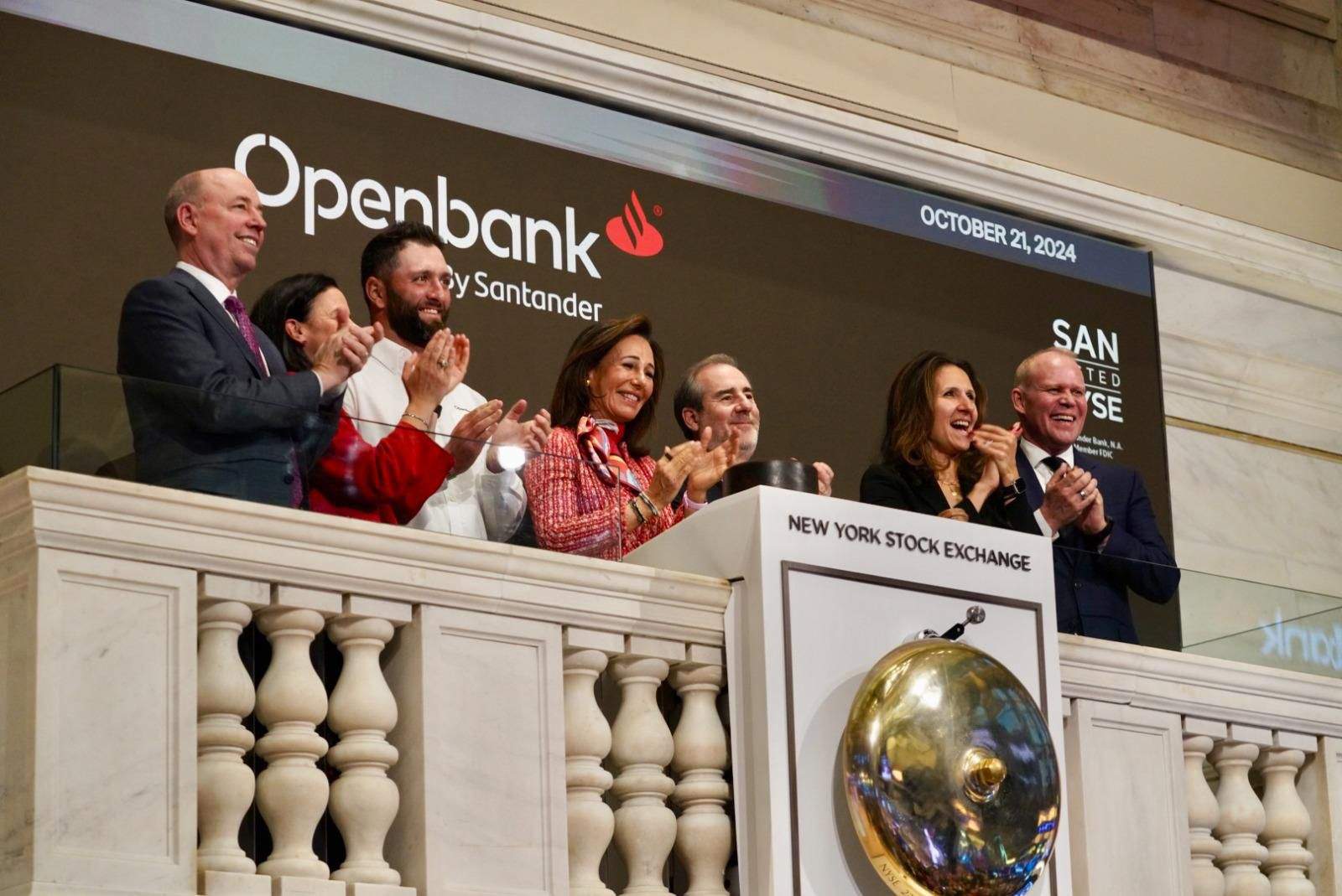 La Borsa de Nova York dona la benvinguda a Openbank amb el toc de campana d'Ana Botín