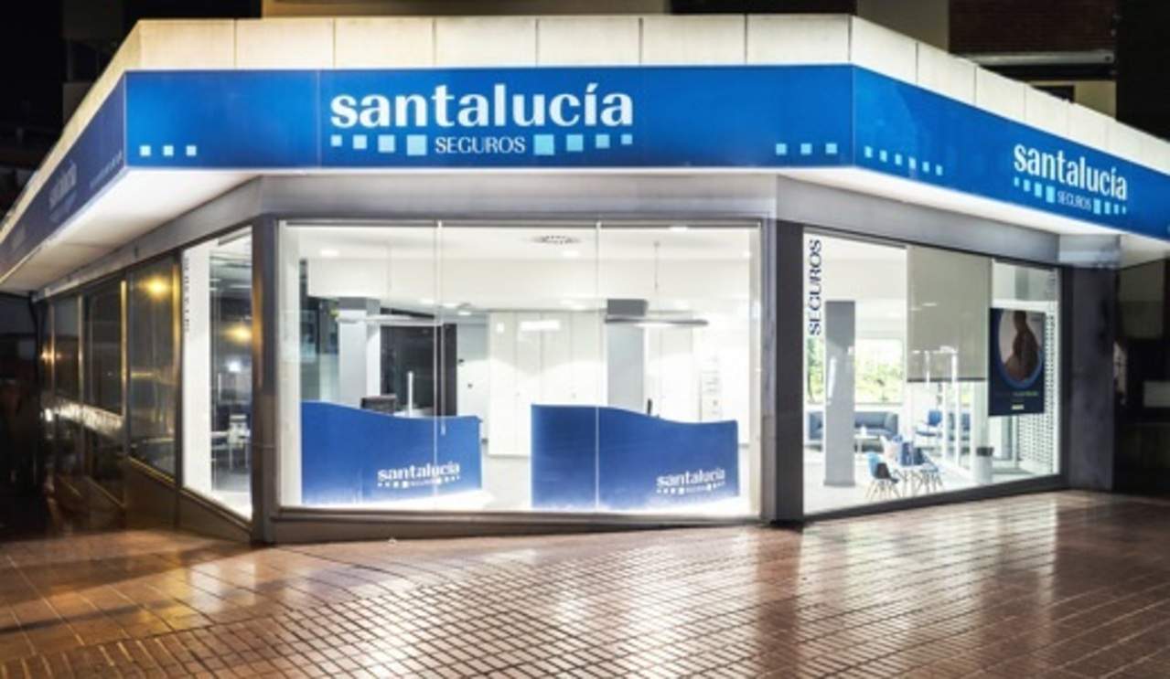 La companyia d'assegurances Santalucía agilita amb la IA els tràmits per a la defunció