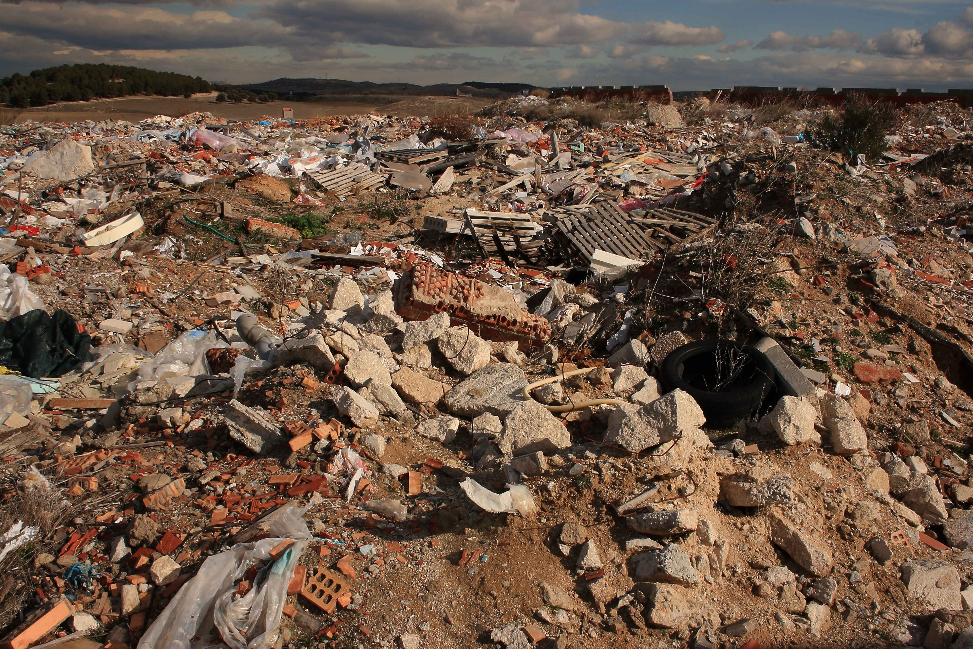 España reduce un 20% los residuos que genera desde 2019 y la mitad se recicla