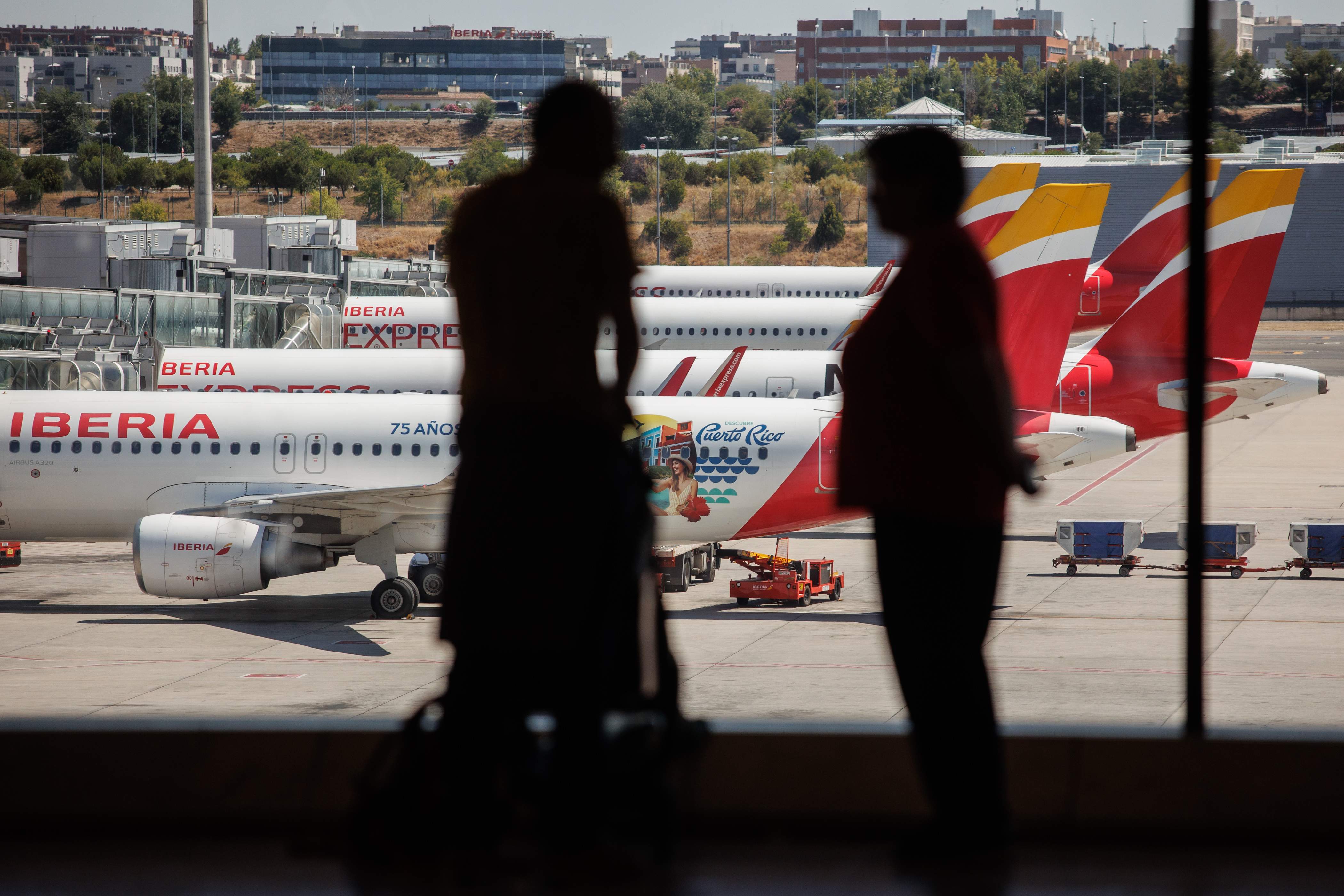 El Black Friday despega: estos son los descuentos de aerolíneas, hoteles y trenes