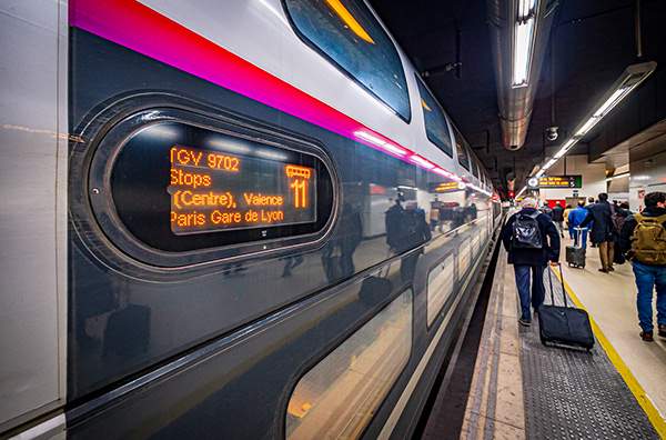 França assegura que l'alta velocitat no arribarà a Catalunya fins a 2040