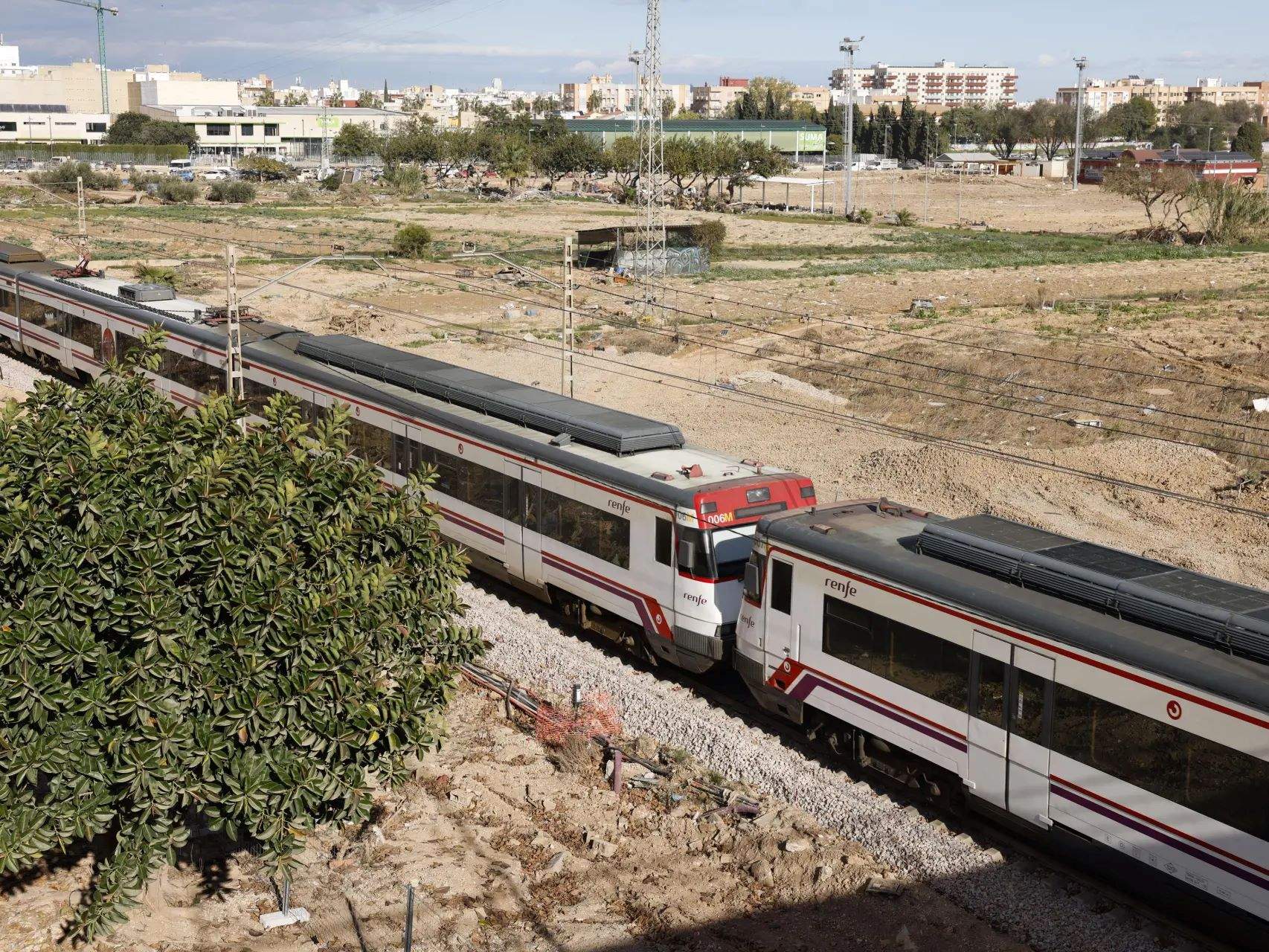 Renfe restableix aquest dilluns els serveis d'Euromed i Intercity interromputs per la dana