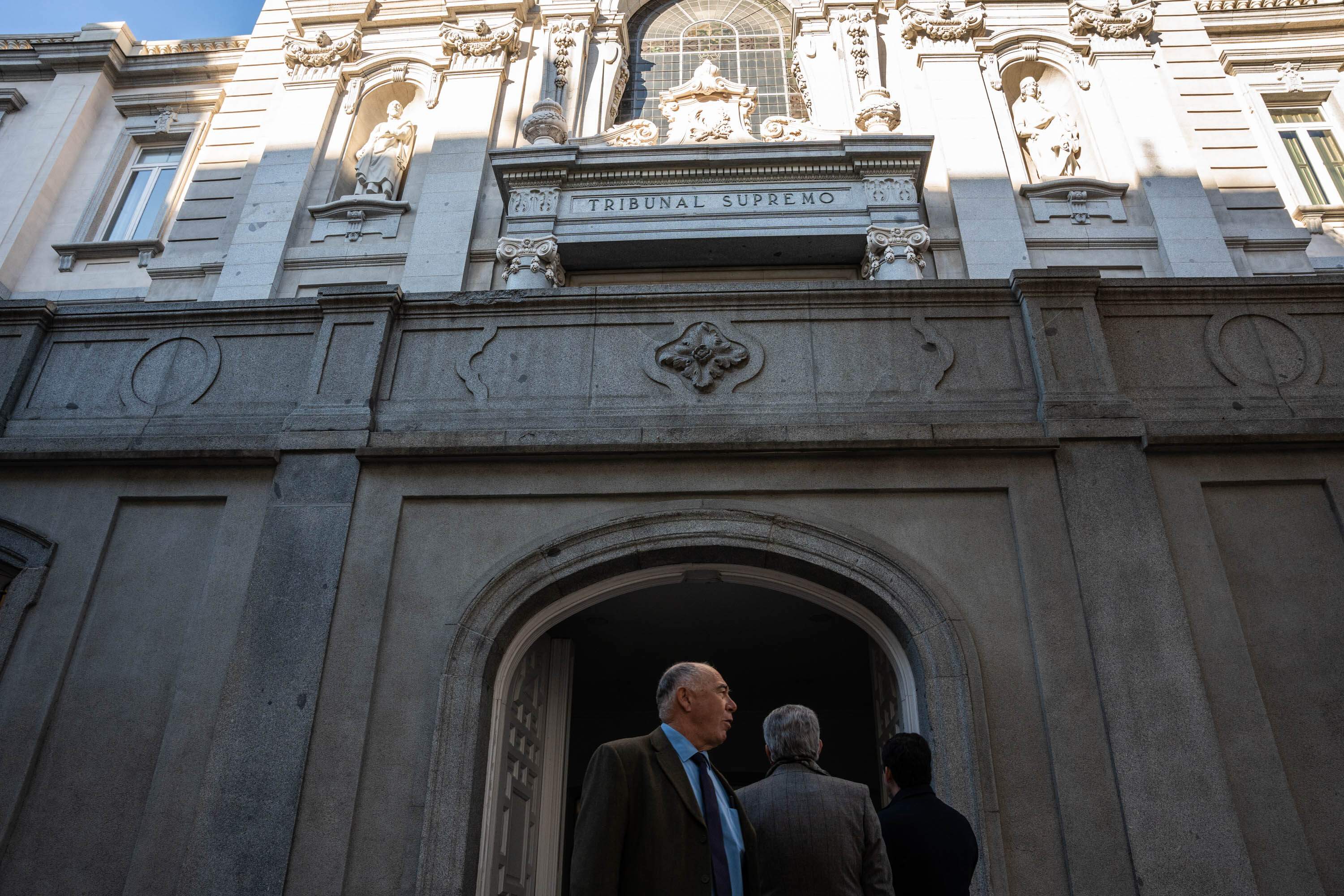 El TS veu abús en l'interès de les 'revolving' i demana a la banca més transparència