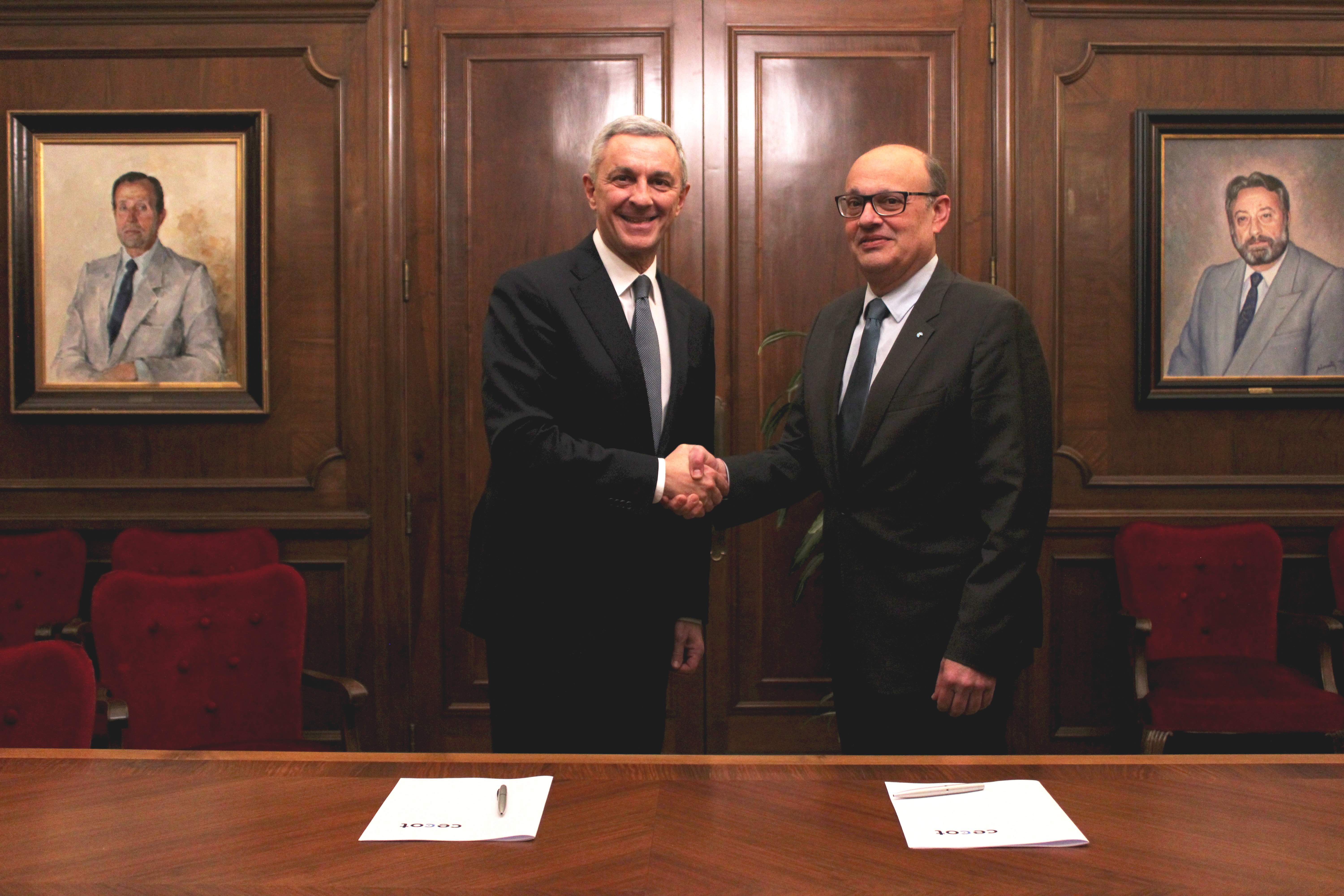 José Ballester, director territorial de BBVA a Catalunya, amb el president de Cecot, Xavier Panès.