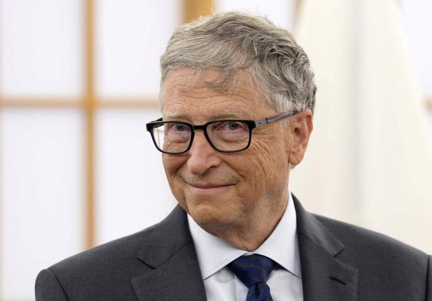 Bill Gates busca talento en España: ofrece teletrabajo y sueldos de hasta 180.000 euros