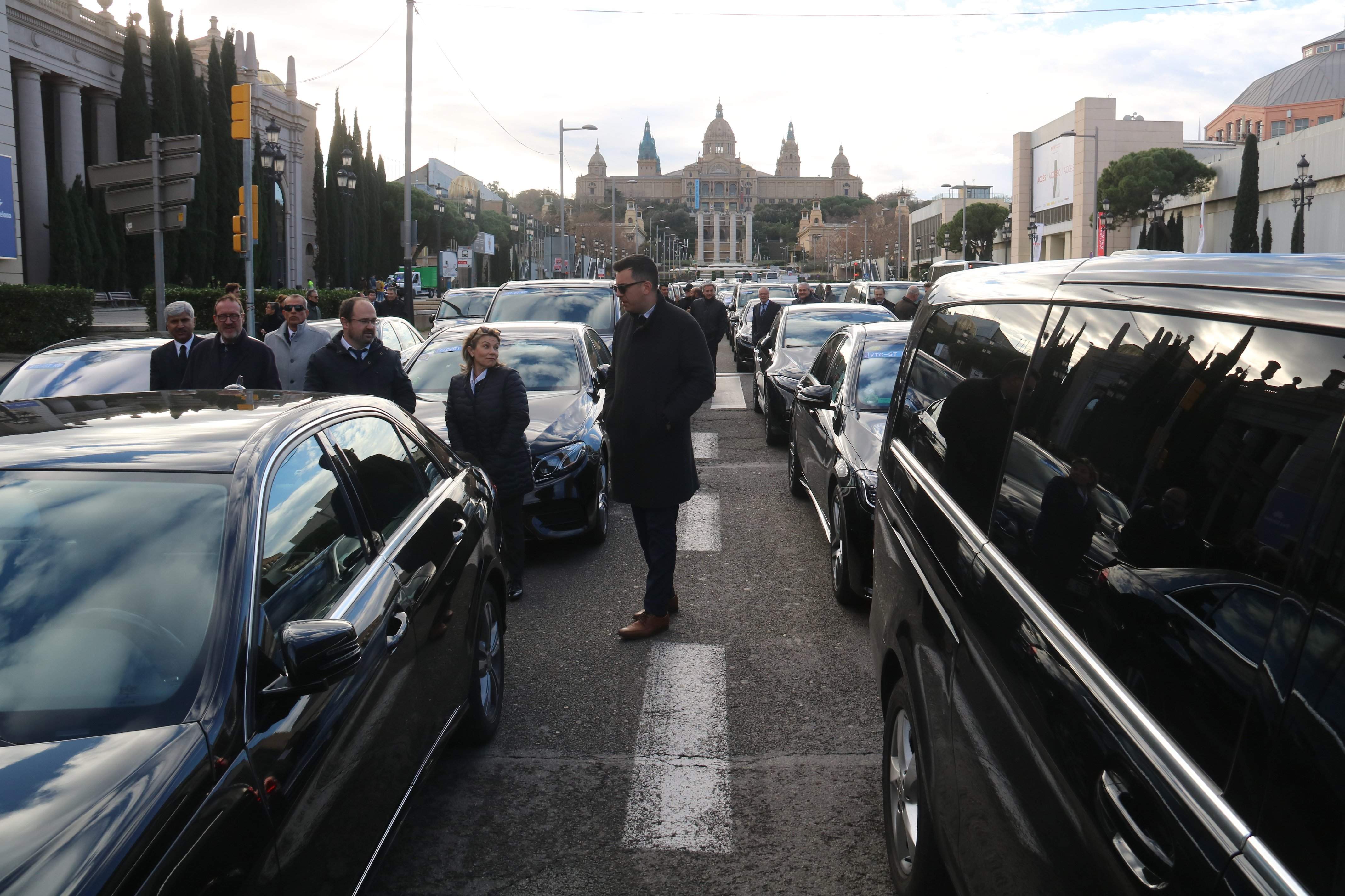 Los VTC convocan un paro el primer día del MWC: "No puede ser que el taxi dicte las leyes"