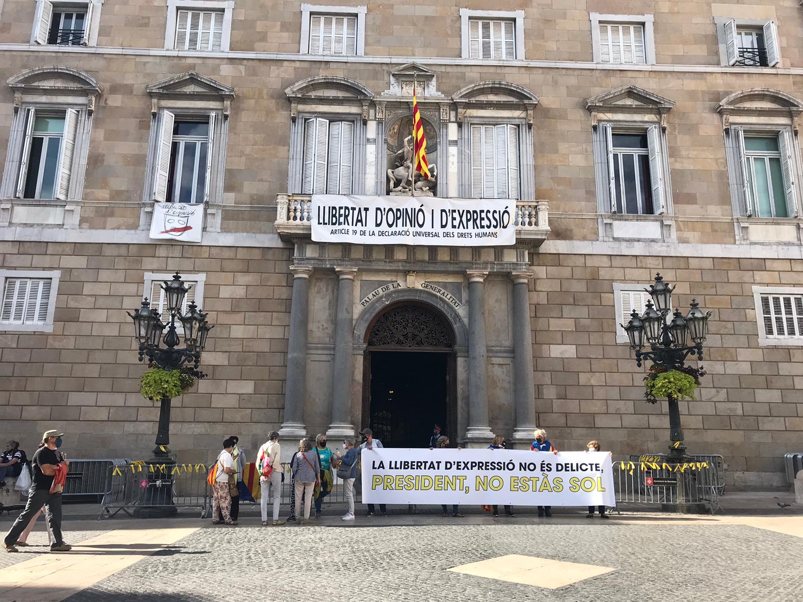 Manifestación inhabilitación Torra / Alba Domingo