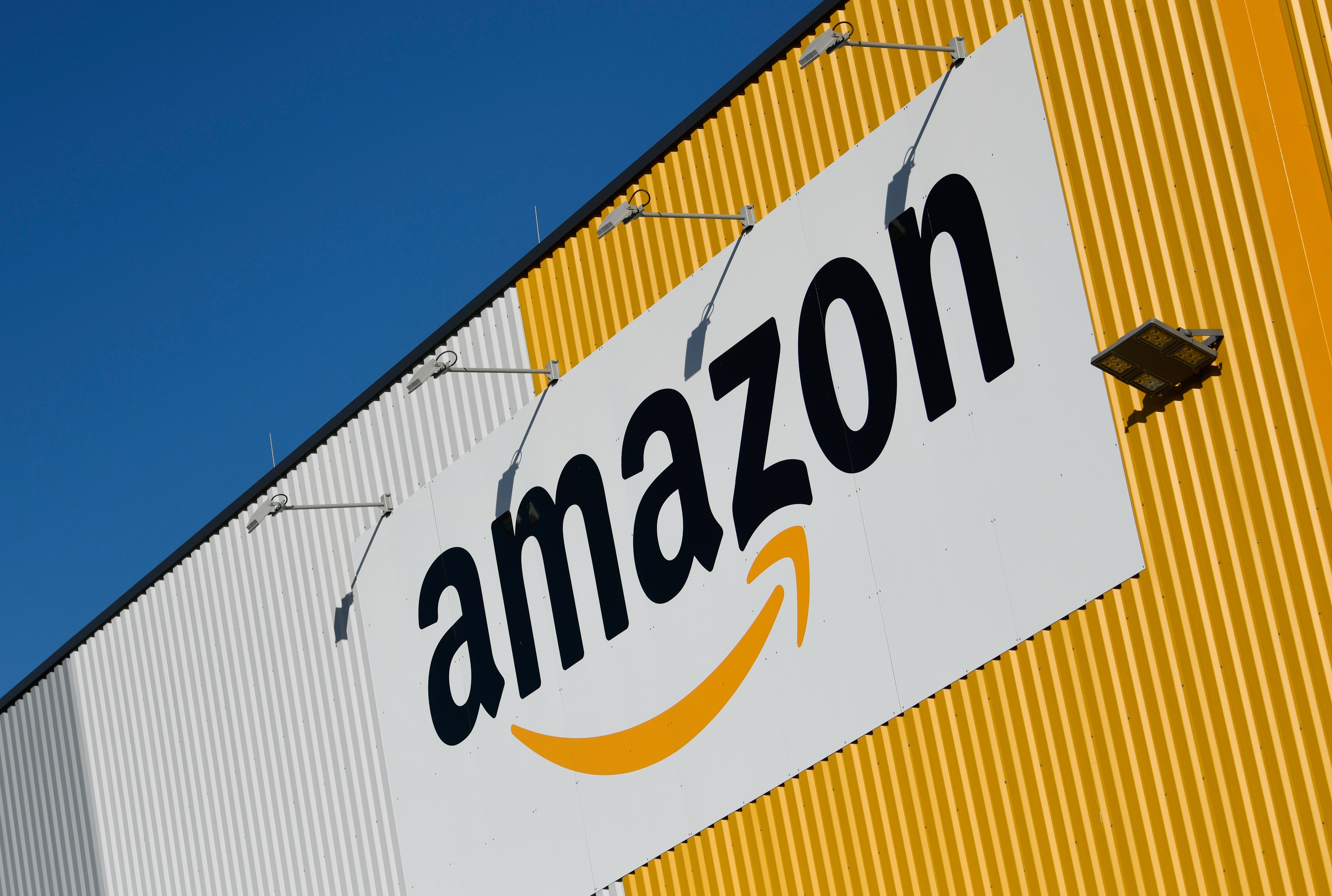 Amazon crearà 270 llocs de treball a les seves 3 noves plantes a Catalunya