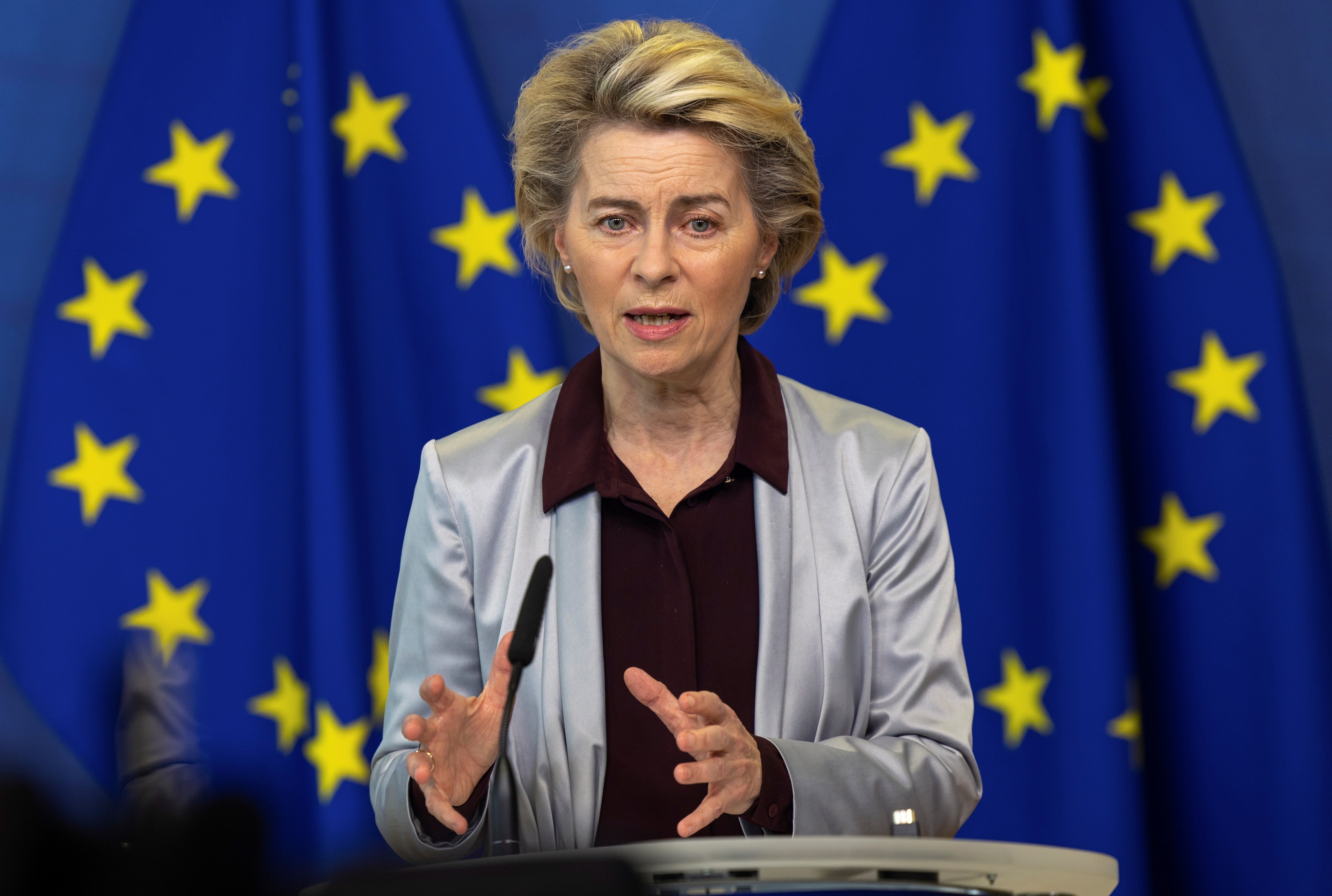 La UE desaconsella els viatges no essencials a la majoria de països per la Covid-19