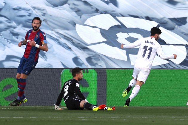 asensio celebracio gol madrid llevant efe