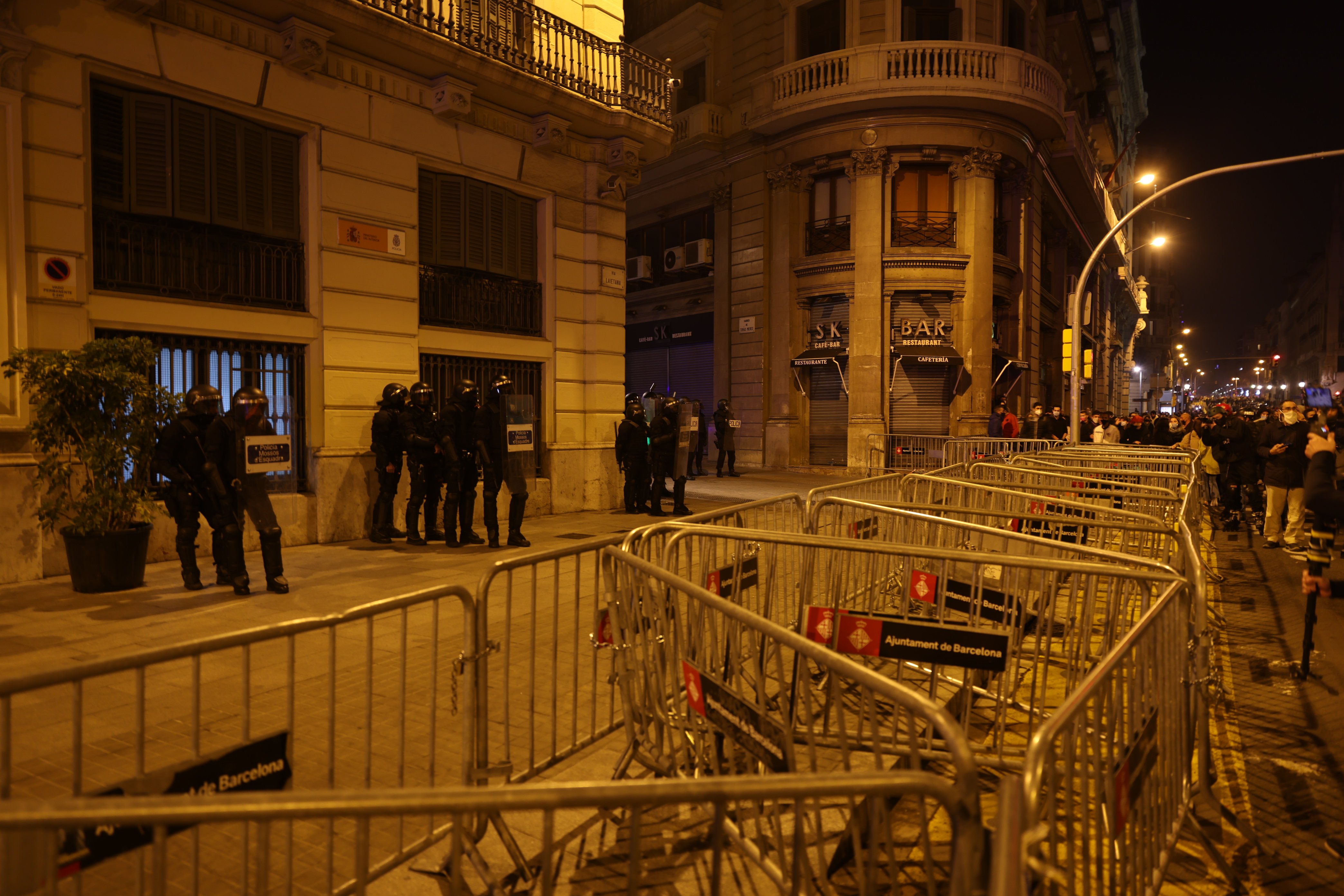 Manifestaciones pablo hasél barcelona 1902 cuarta noche / Sergi Alcàzar