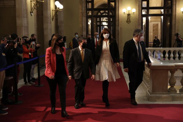 Laura Borràs albert batet jaume alonso cuevillas parlament - Sergi Alcázar