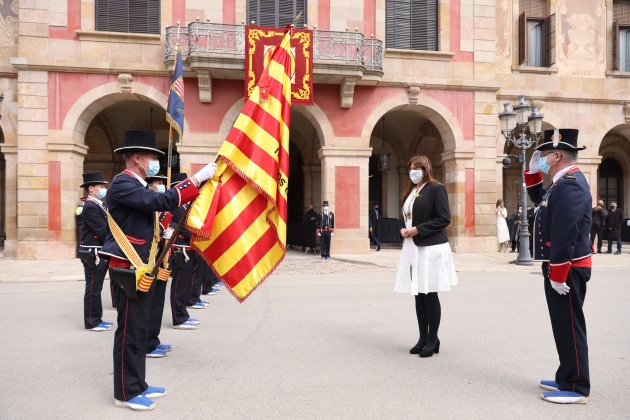 Laura borras parlament - sergi Alcazar