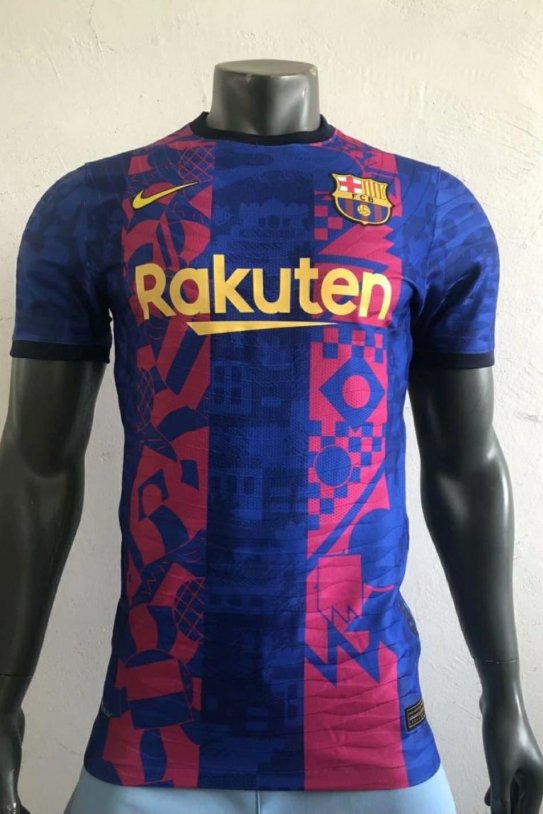 El FC Barcelona lanza un nuevo diseño muy similar a la camiseta más mítica  del Zamora CF