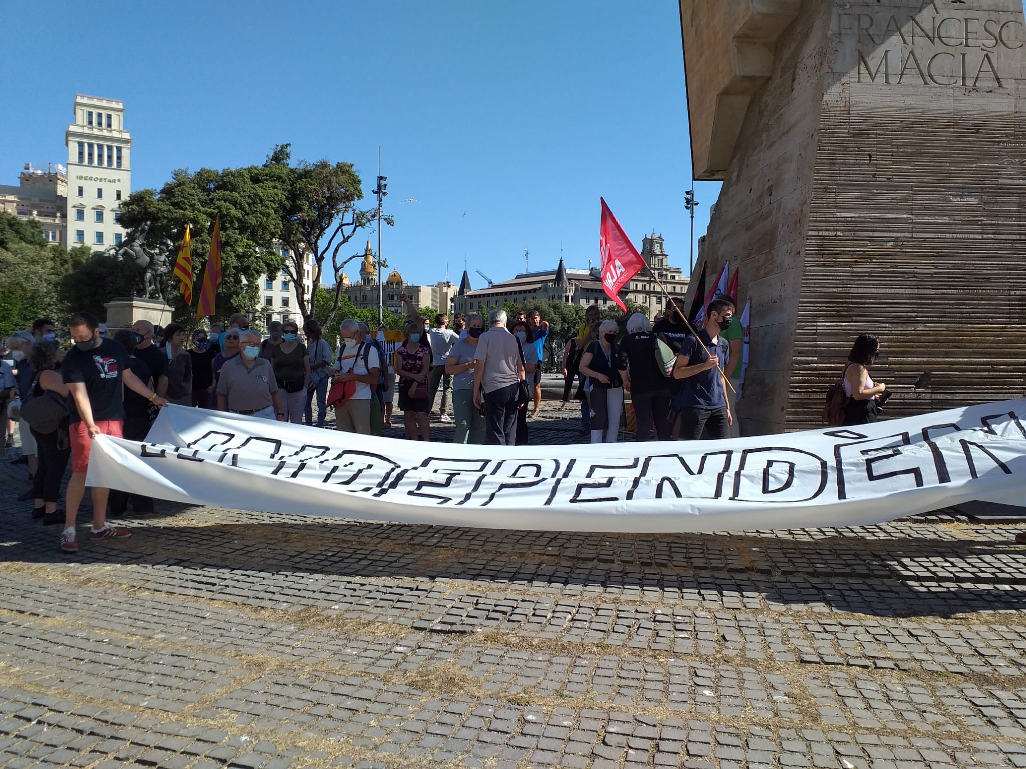 Els CDR, amb el suport de l’ANC, criden a manifestar-se dilluns contra l’acord d’ERC