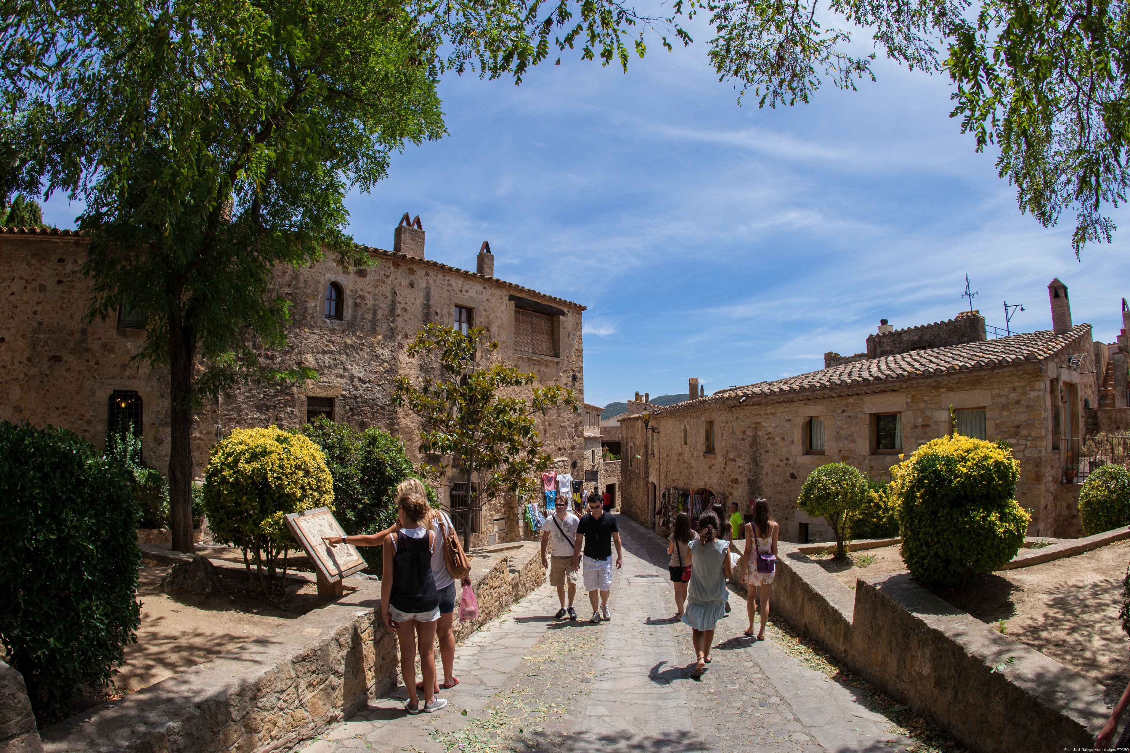 Quins són els municipis catalans que més creixen a l’estiu?