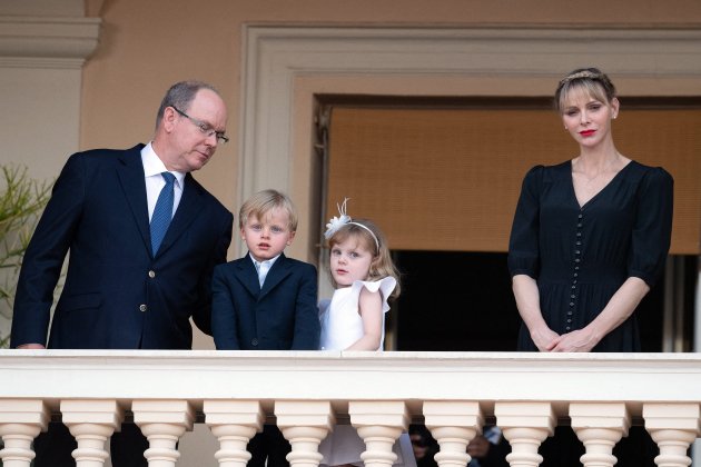 Alberto de Mònaco, la princesa Charlene i els seus fills Jacques i Gabriella GTRES