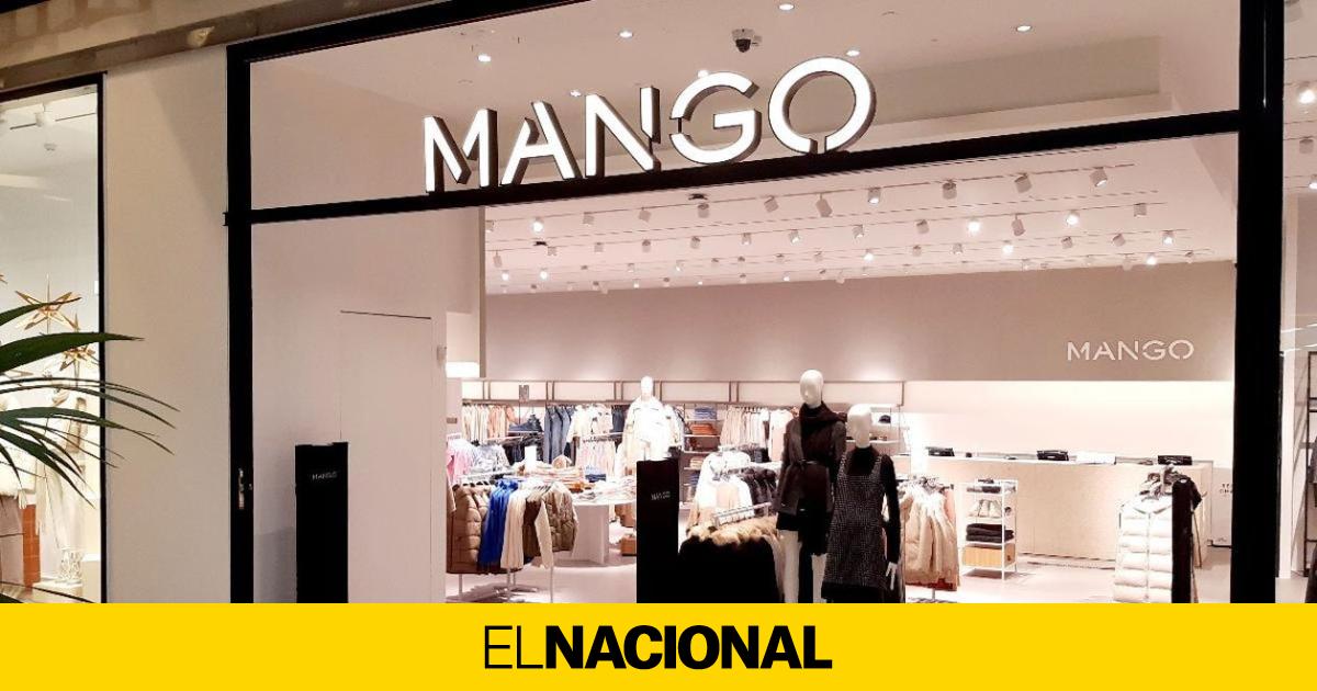 Mango se supera con un jersey de cuello bobo desmontable que te enamorará