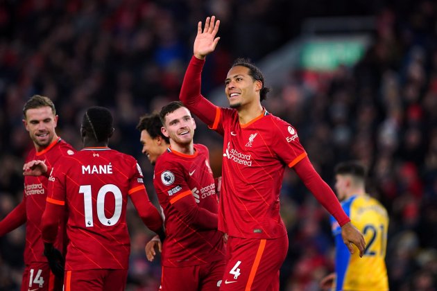 virgil van dijk sadio brolli jordan henderson sadio brolli liverpool europa press