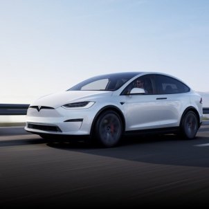 Si vas a comprar Tesla o coches eléctricos de segunda mano, deberías saber  esto