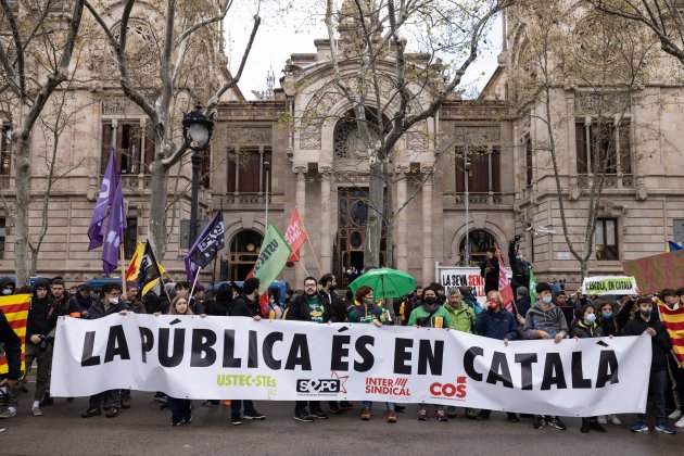 Manifestación maestros profesores contra 25% castellano, barcelona - Sergi Alcàzar