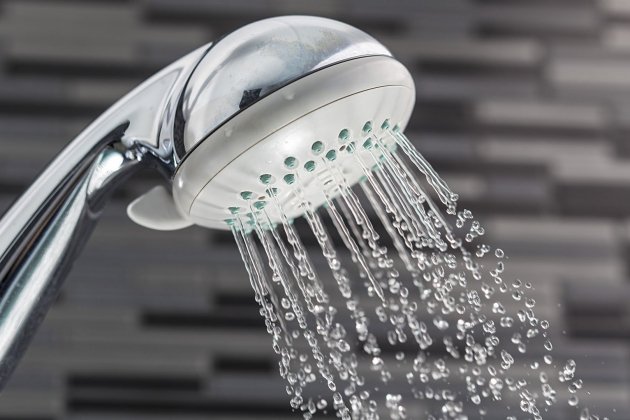 Ducha higiénica Benicassim agua fría y caliente · Pereda