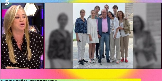 Belén Esteban y la foto de Juan Carlos en Abu Dabi con nietos e hijas Telecinco