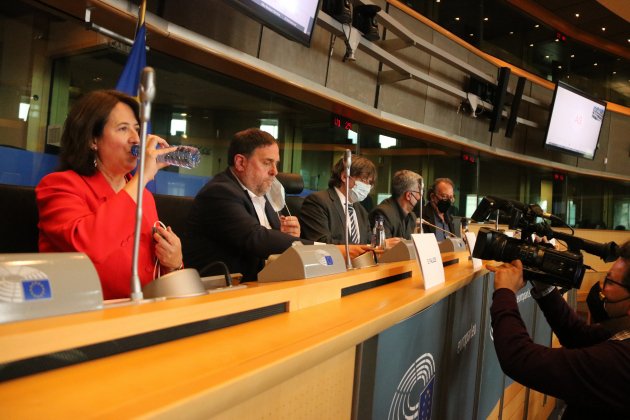 Paluzie, Junqueras, Puigdemont, Riera i Antich RDP Bruselas Catalan Gate - Foto: Natàlia Segura/ACN