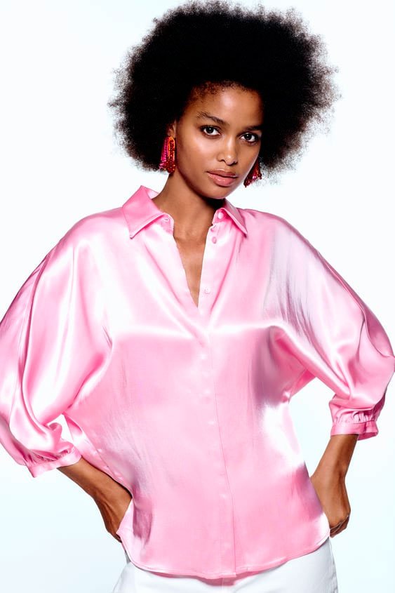 Predecir decidir voluntario Quien tiene esta camisa satinada rosa de Zara tiene uno de los tesoros más  buscados para el verano
