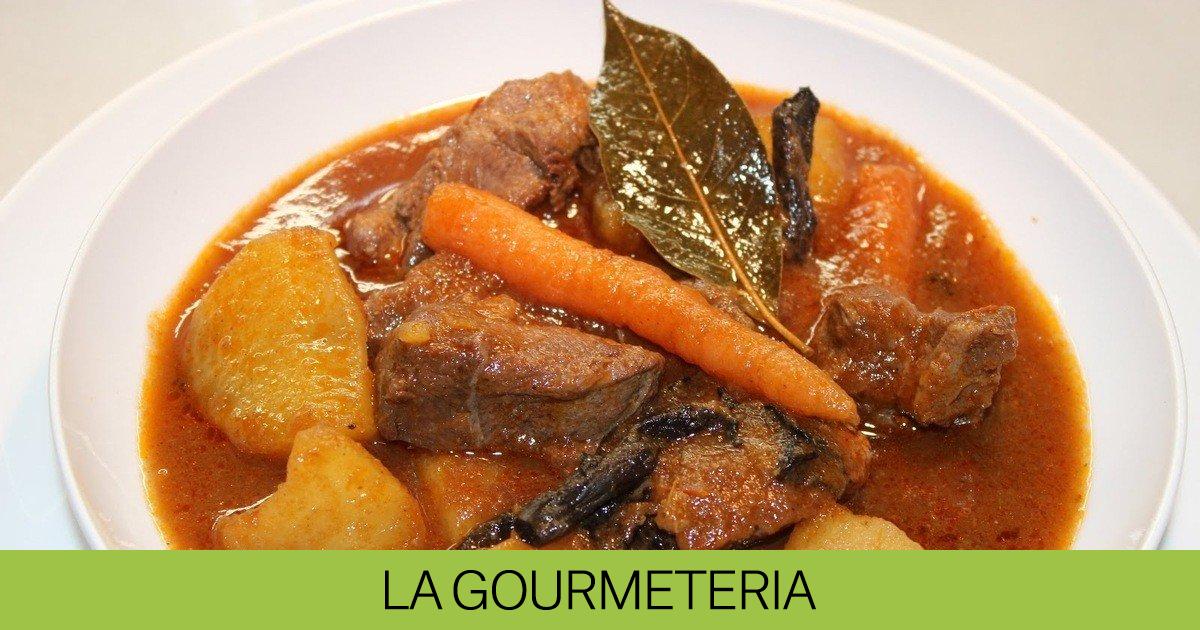 Caldo oscuro de carne  Recetas de La Gourmeteria