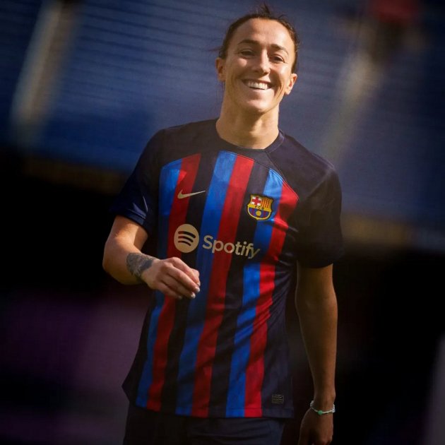 Lucy Bronze @lucybronze