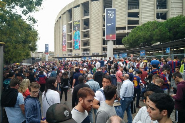 camp nou 1 O   Aleix Torres