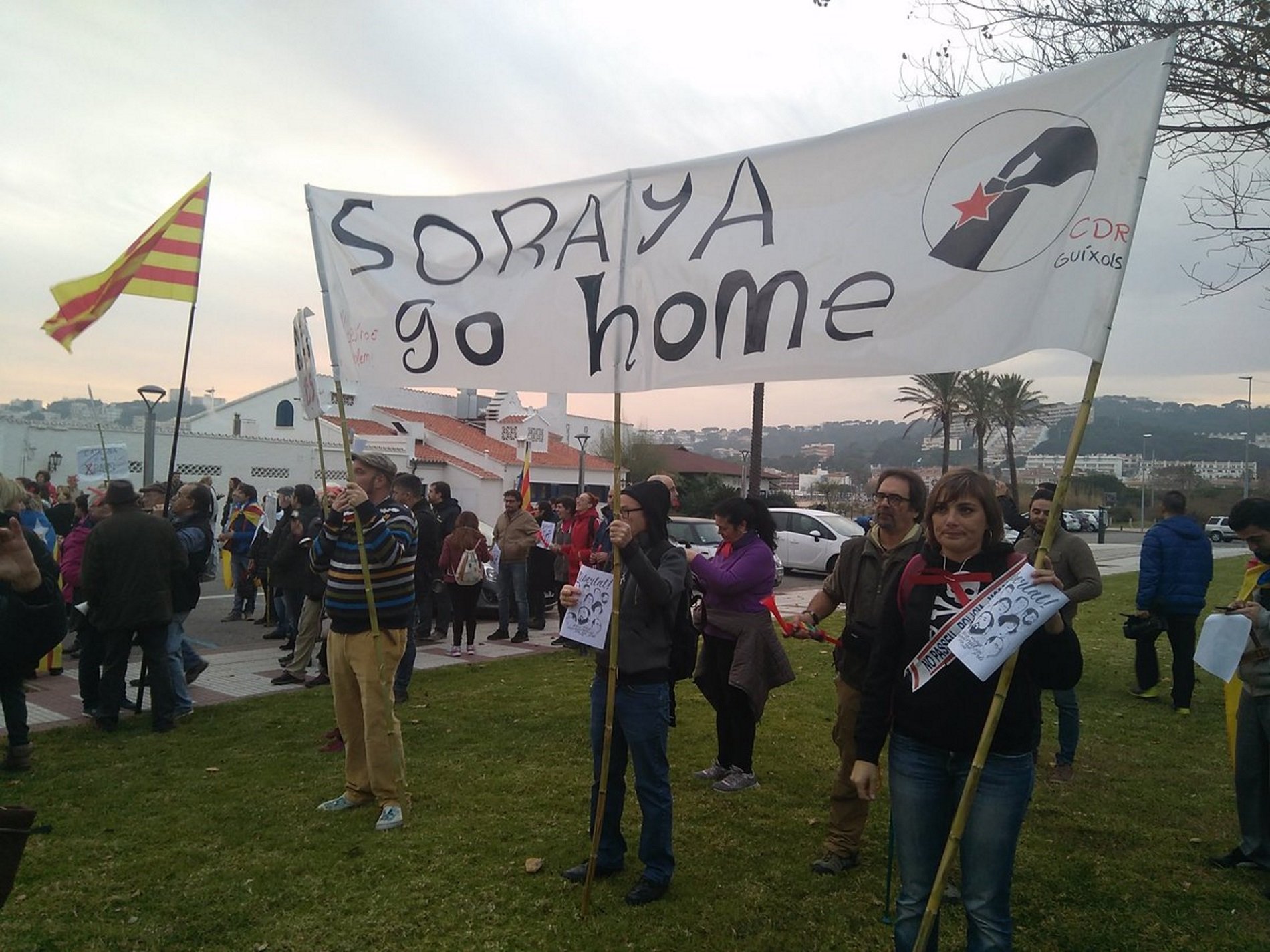 Protesta contra la presència de Soraya a s'Agaró