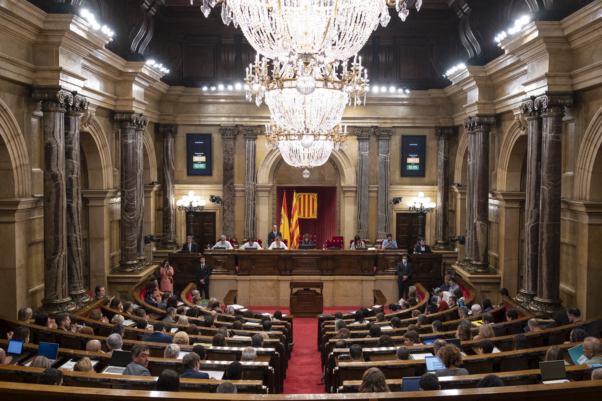 ERC perdria 3 escons en una repetició electoral i es mantindria el bloqueig a Catalunya, segons una enquesta
