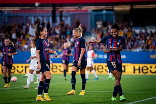 Geyse Claudia Pina celebran gol Gamper Barça femenino / Foto. FCBfemeni
