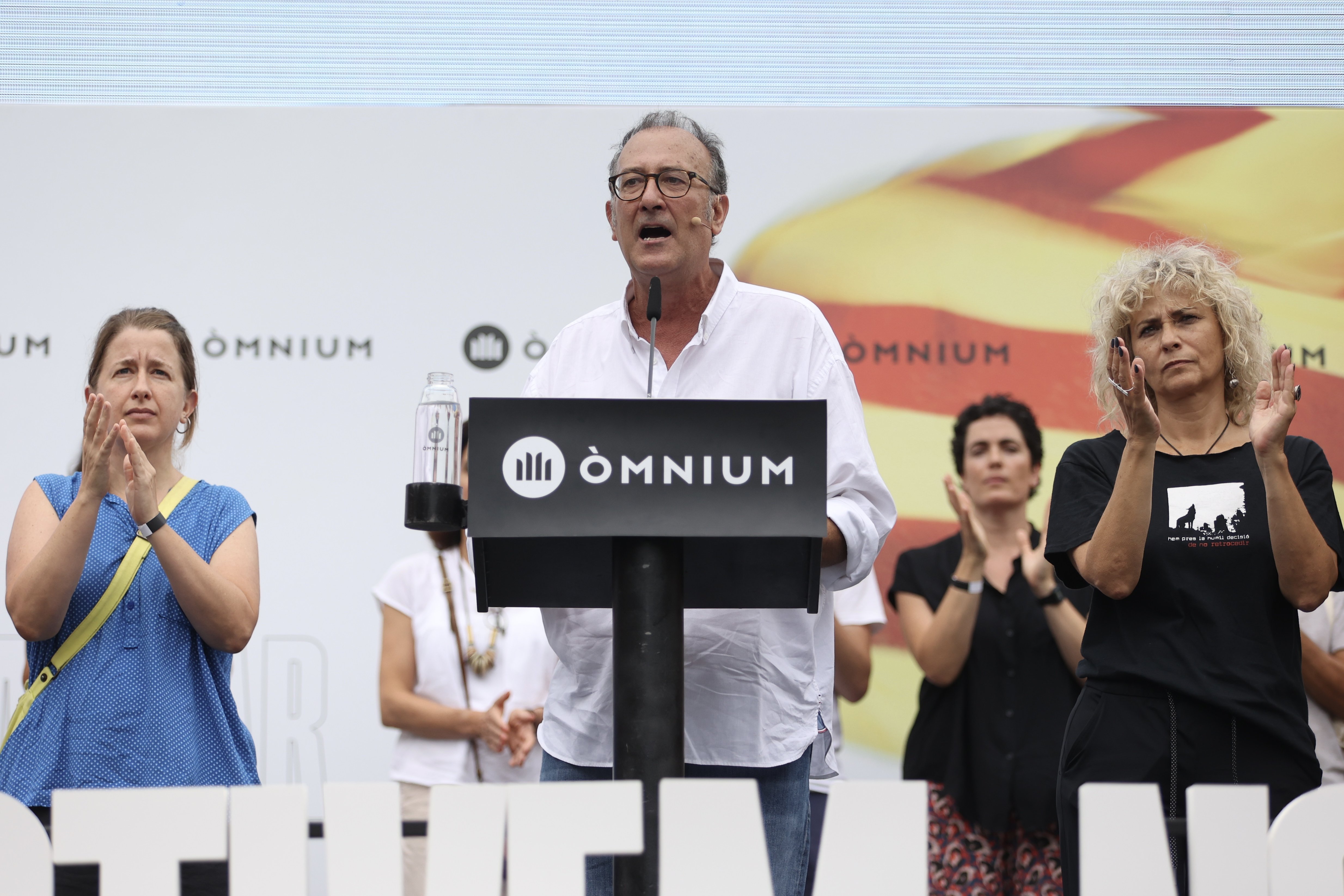 Acte d'Òmnium Arc de Triomf Diada Xavier Antich feristol aplaudint