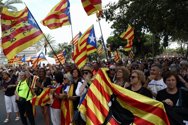 Diada nacional catalunya paral·lel estelades ambient / Foto: Eva Parey