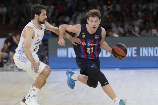 Jokubaitis Lull final Supercopa Endesa Barça Madrid / Foto: José Manuel Vidal - EFE