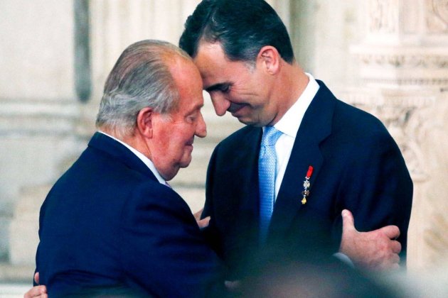 Felipe VI y Juan Carlos I EFE