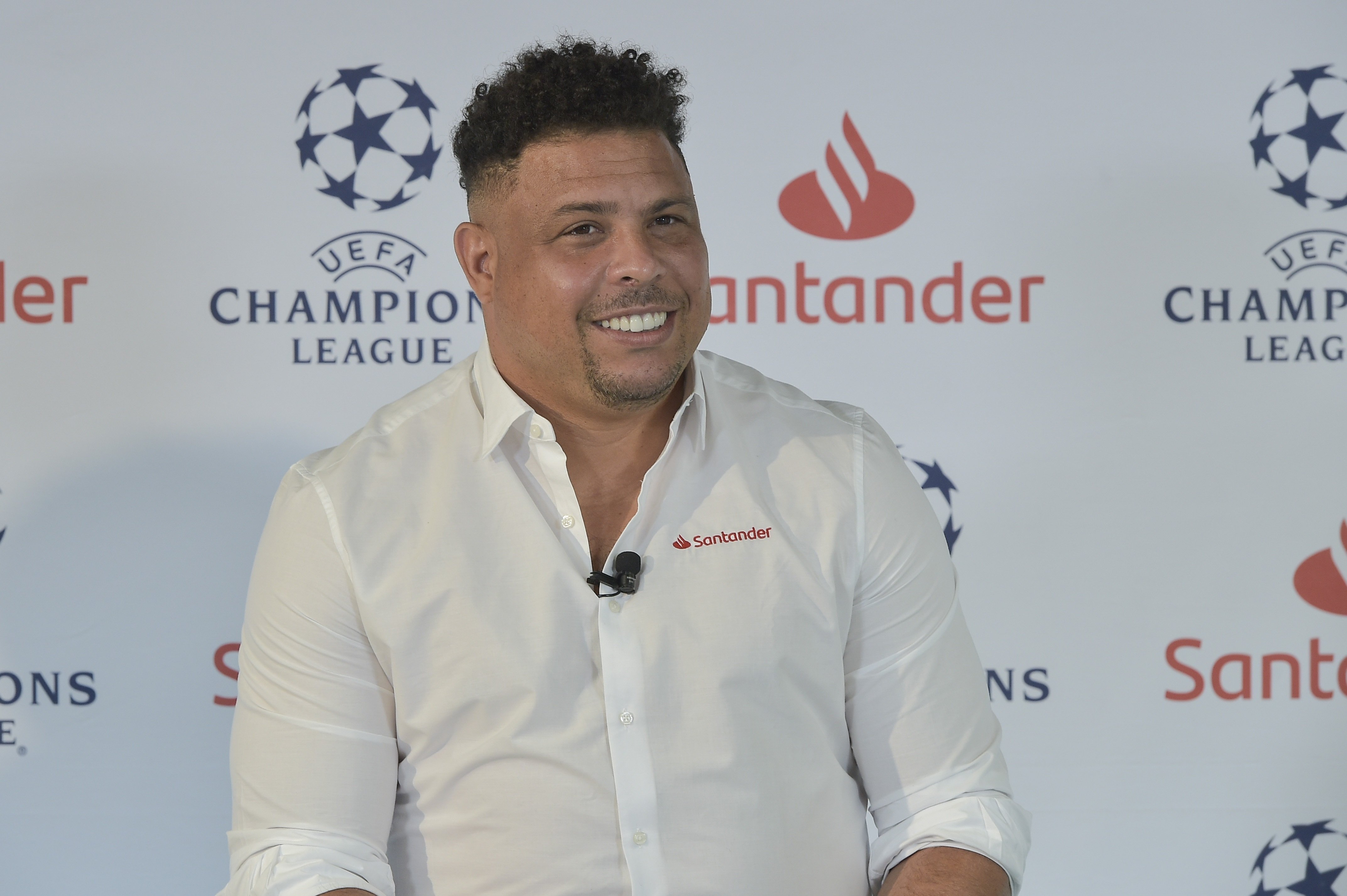 Es de lo mejor que tiene Ronaldo Nazario en el Valladolid y está negociando su salida inmediata a la Premier