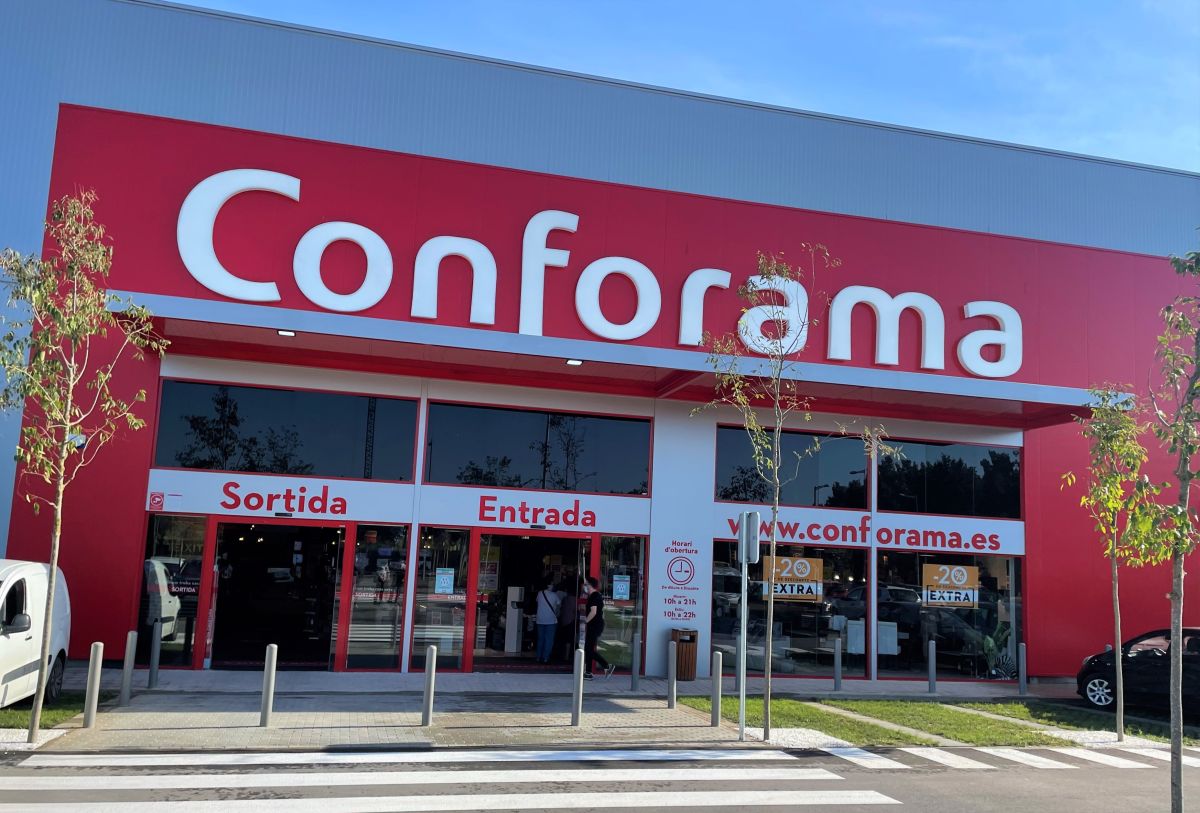 Conforama compleix 30 anys a Espanya amb 44 botigues i una destacada posició