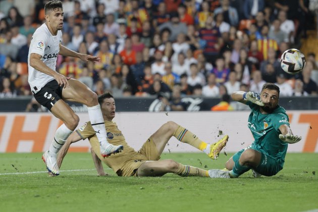 Lewandowski gol València Barça / Foto EFE